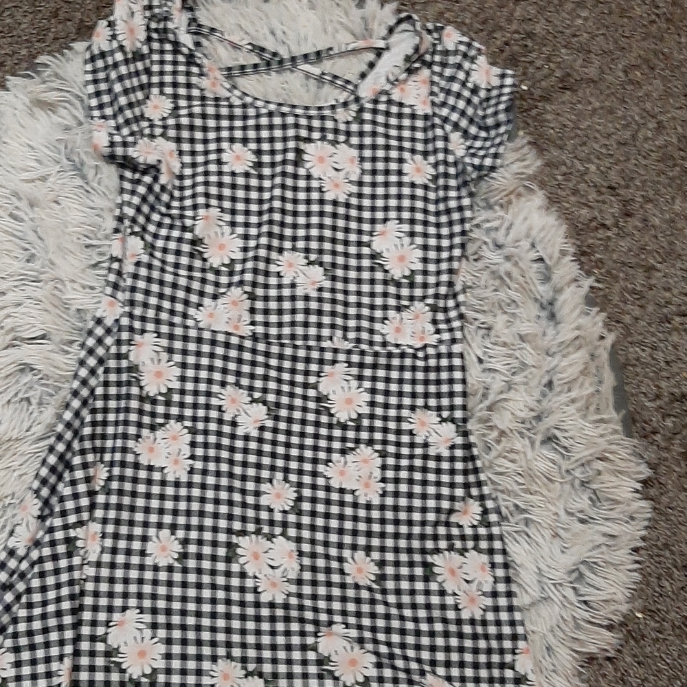 Girls dress